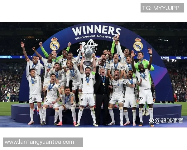 昔日恩怨再起 多特蒙德与昔日队友激烈对决再度上演 昔日恩怨再起 多特蒙德与昔日队友激烈对决再度上演