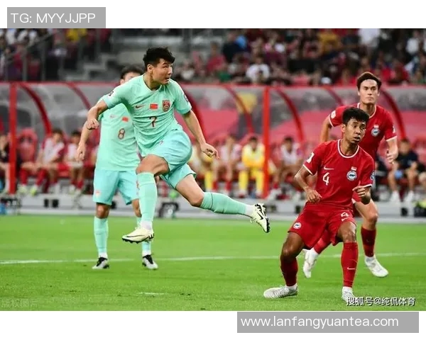 武磊赛场突发小插曲裁判果断处置保障比赛公平与秩序 武磊赛场突发小插曲裁判果断处置保障比赛公平与秩序