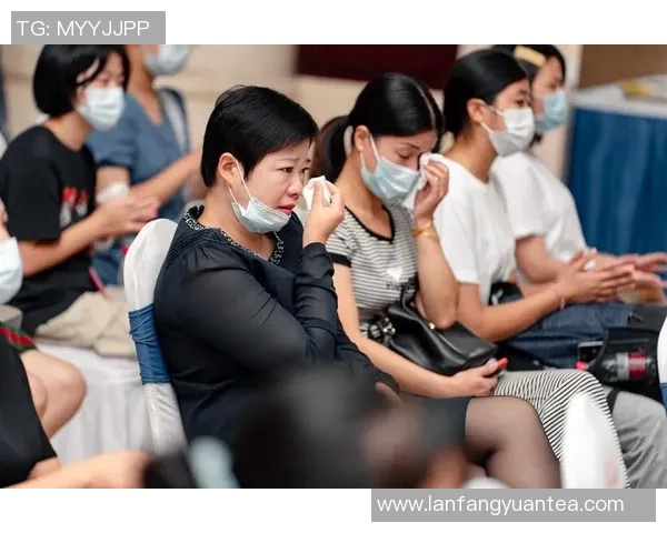 镜头回顾孙兴慜拼尽全力感人瞬间这一幕令人泪目