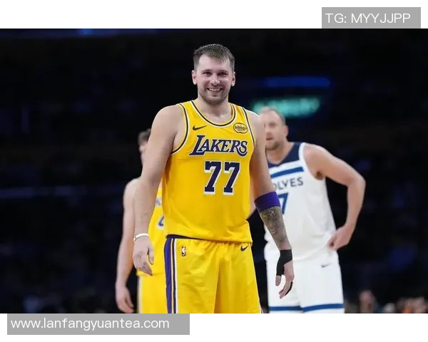 东契奇全场统治力再现狂砍高分精彩集锦震撼赛场