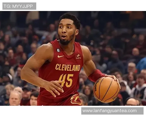 八卦爆料:米切尔被曝与明星传出绯闻 八卦爆料:米切尔被曝与明星传出绯闻