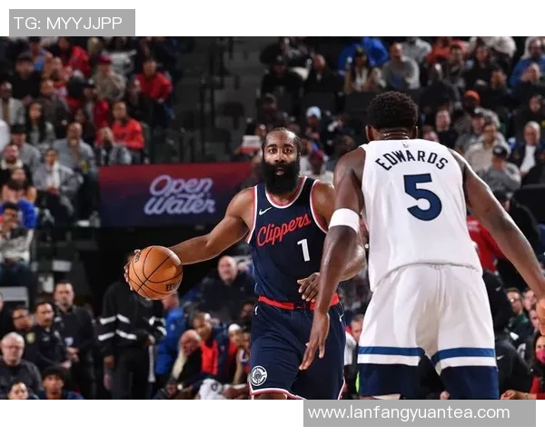 热搜榜第一!哈登因一举动刷屏全网 热搜榜第一!哈登因一举动刷屏全网