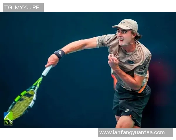 网球大满贯精彩瞬间：决赛高光回顾